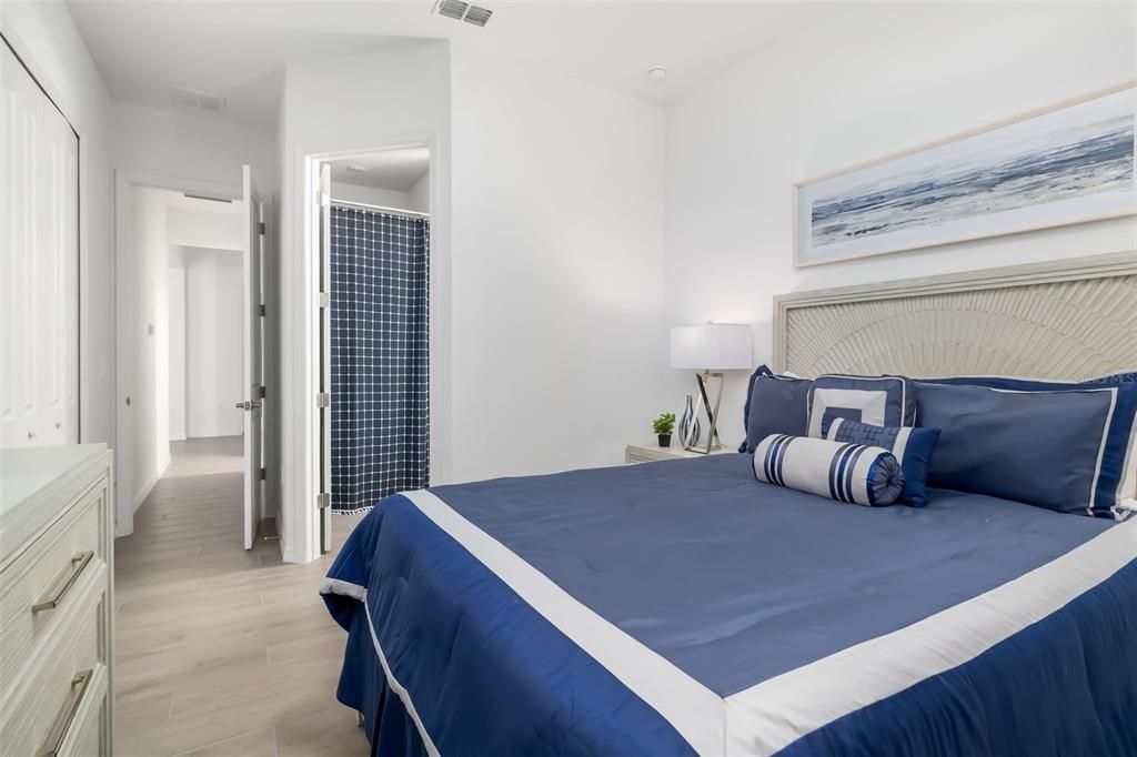 For Rent: $7,500 (3 beds, 3 baths, 2445 Square Feet)