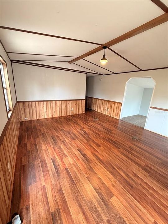 For Sale: $120,000 (3 beds, 1 baths, 1152 Square Feet)