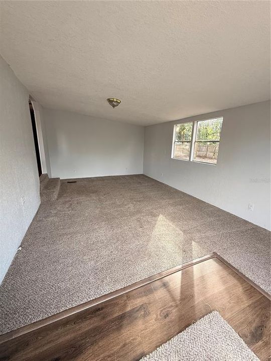 For Sale: $120,000 (3 beds, 1 baths, 1152 Square Feet)