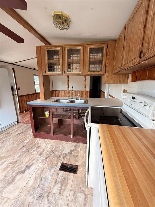 For Sale: $120,000 (3 beds, 1 baths, 1152 Square Feet)