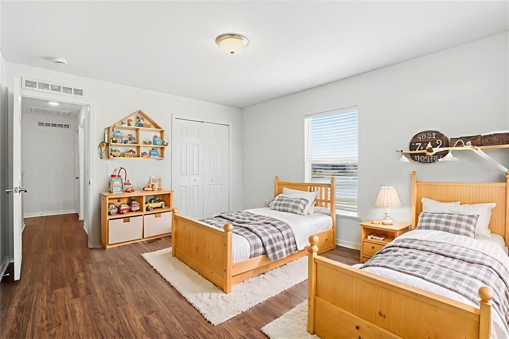 For Sale: $329,900 (4 beds, 3 baths, 2201 Square Feet)