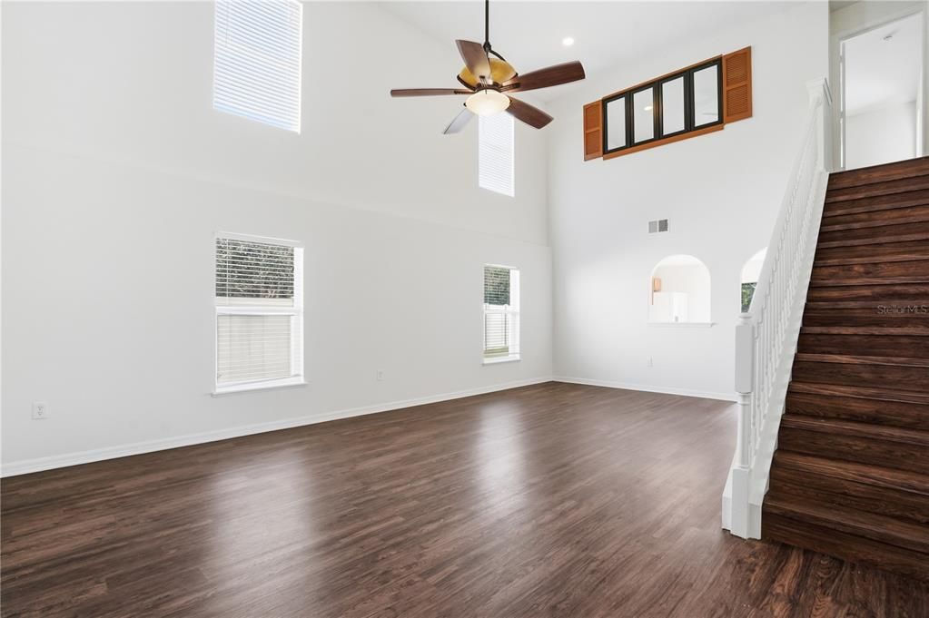 For Sale: $329,900 (4 beds, 3 baths, 2201 Square Feet)