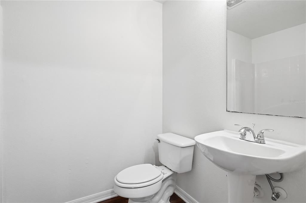 For Sale: $329,900 (4 beds, 3 baths, 2201 Square Feet)