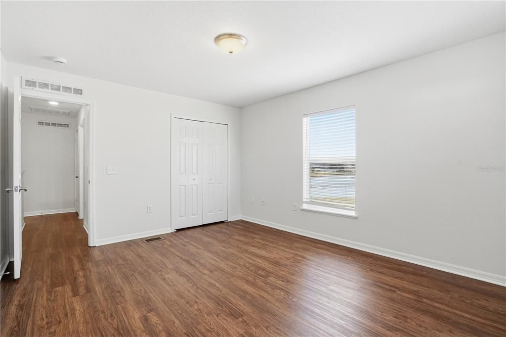 For Sale: $329,900 (4 beds, 3 baths, 2201 Square Feet)