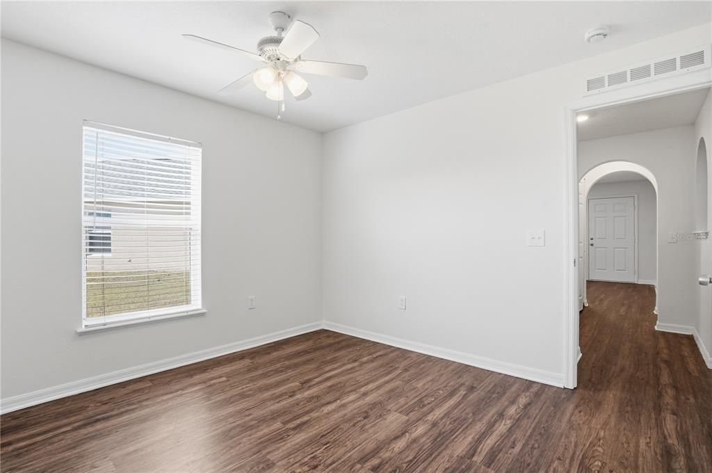 For Sale: $329,900 (4 beds, 3 baths, 2201 Square Feet)