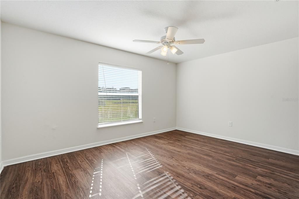 For Sale: $329,900 (4 beds, 3 baths, 2201 Square Feet)