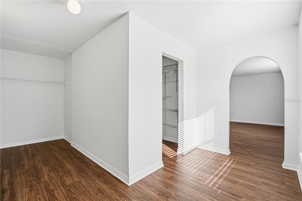 For Sale: $329,900 (4 beds, 3 baths, 2201 Square Feet)