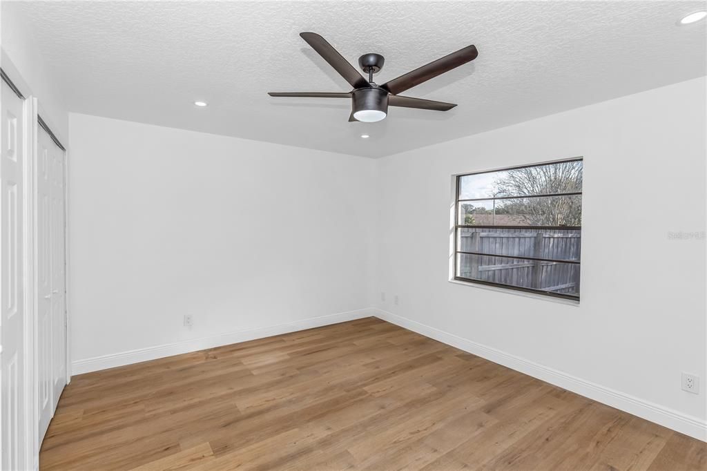 En Venta: $435,000 (4 camas, 2 baños, 1808 Pies cuadrados)