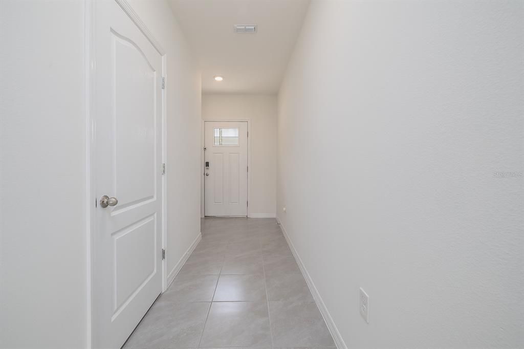 For Sale: $259,900 (2 beds, 2 baths, 1624 Square Feet)