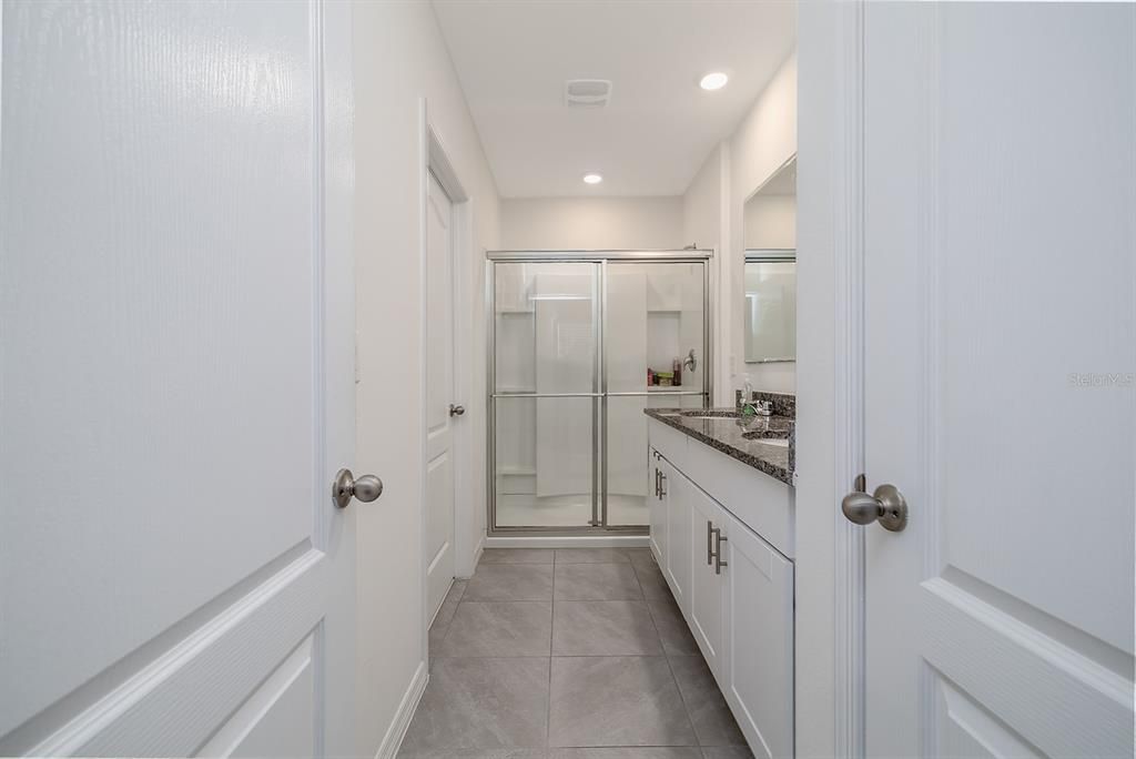 For Sale: $259,900 (2 beds, 2 baths, 1624 Square Feet)