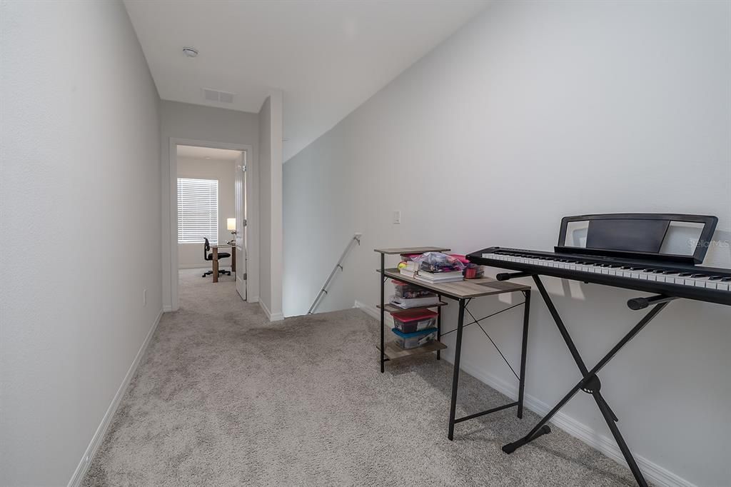 For Sale: $259,900 (2 beds, 2 baths, 1624 Square Feet)