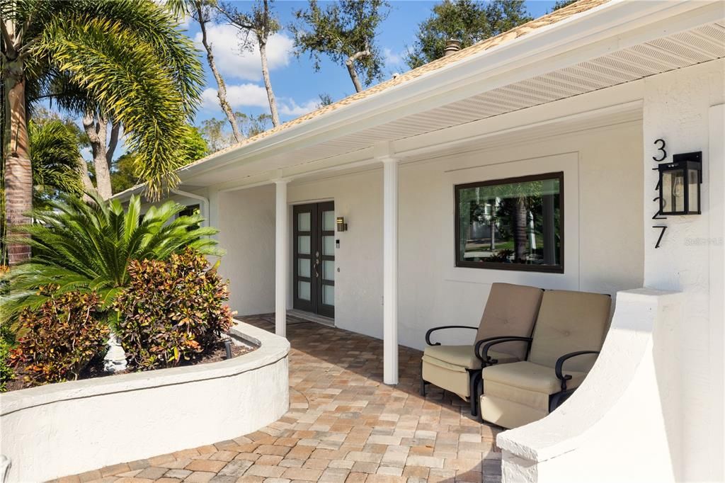 En Venta: $2,490,000 (4 camas, 3 baños, 2696 Pies cuadrados)