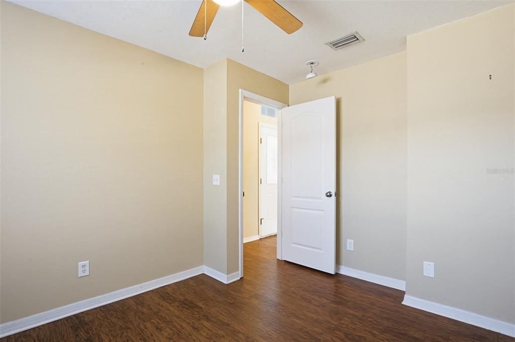 待售: $260,000 (3 贝兹, 2 浴室, 1653 平方英尺)