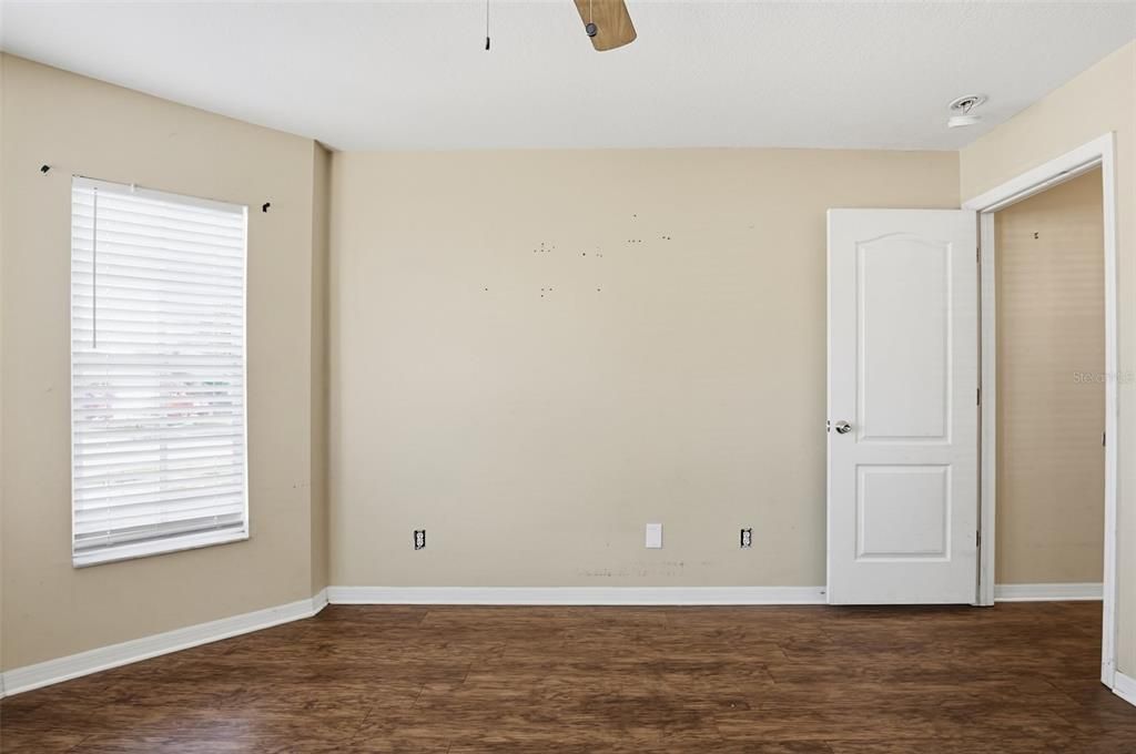 待售: $260,000 (3 贝兹, 2 浴室, 1653 平方英尺)