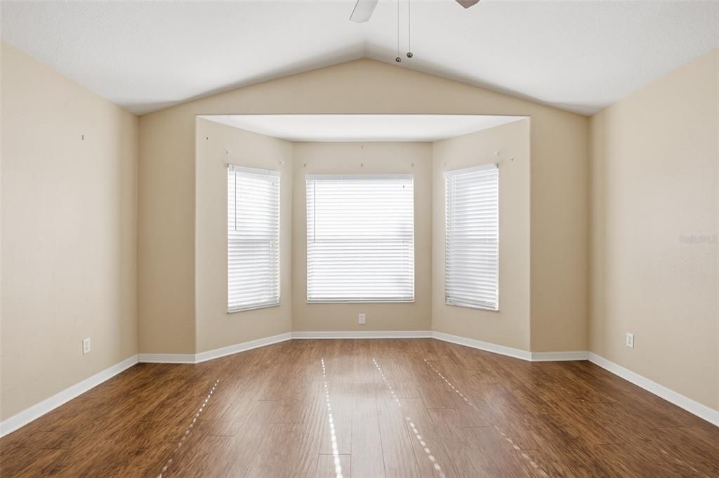 待售: $260,000 (3 贝兹, 2 浴室, 1653 平方英尺)