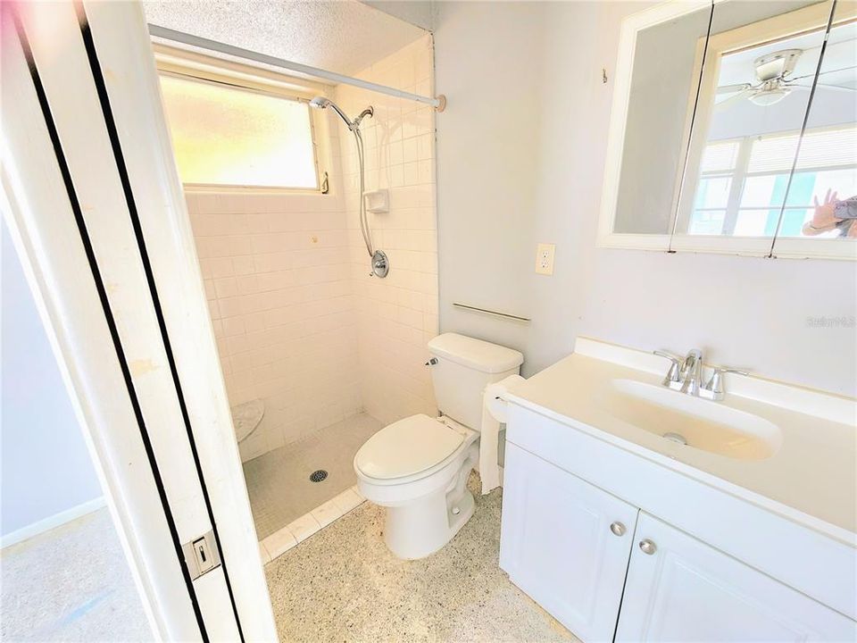 For Sale: $219,000 (3 beds, 2 baths, 1259 Square Feet)