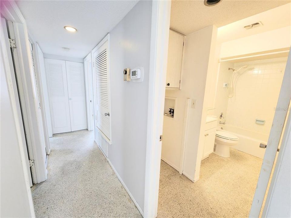 For Sale: $219,000 (3 beds, 2 baths, 1259 Square Feet)