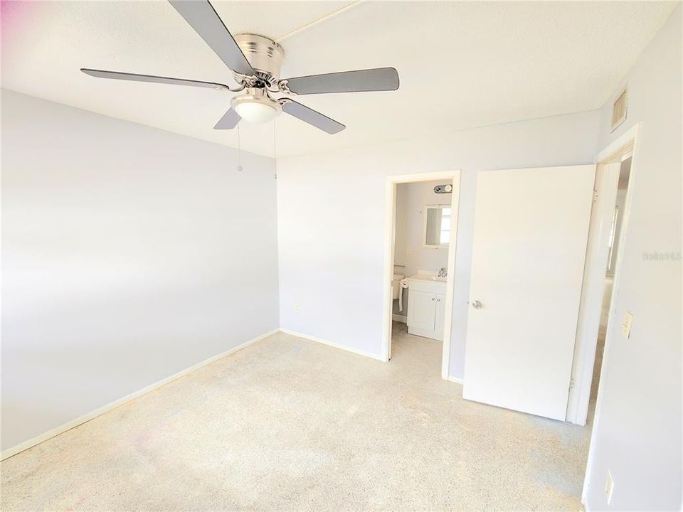 For Sale: $219,000 (3 beds, 2 baths, 1259 Square Feet)