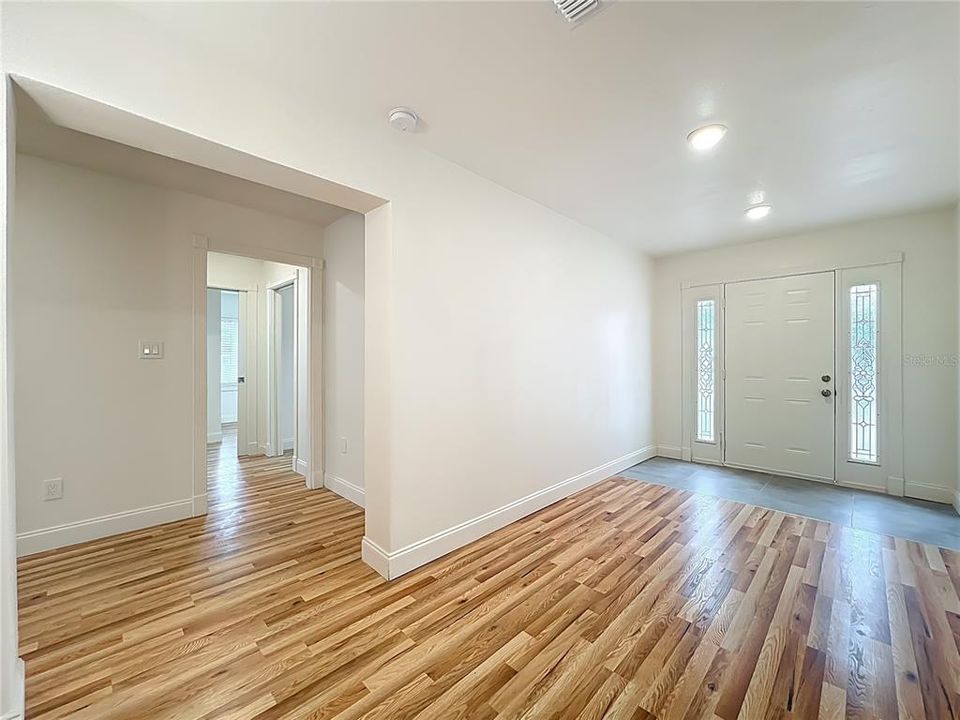 На продажу: $499,900 (6 спален, 4 ванн, 2660 Квадратных фут)