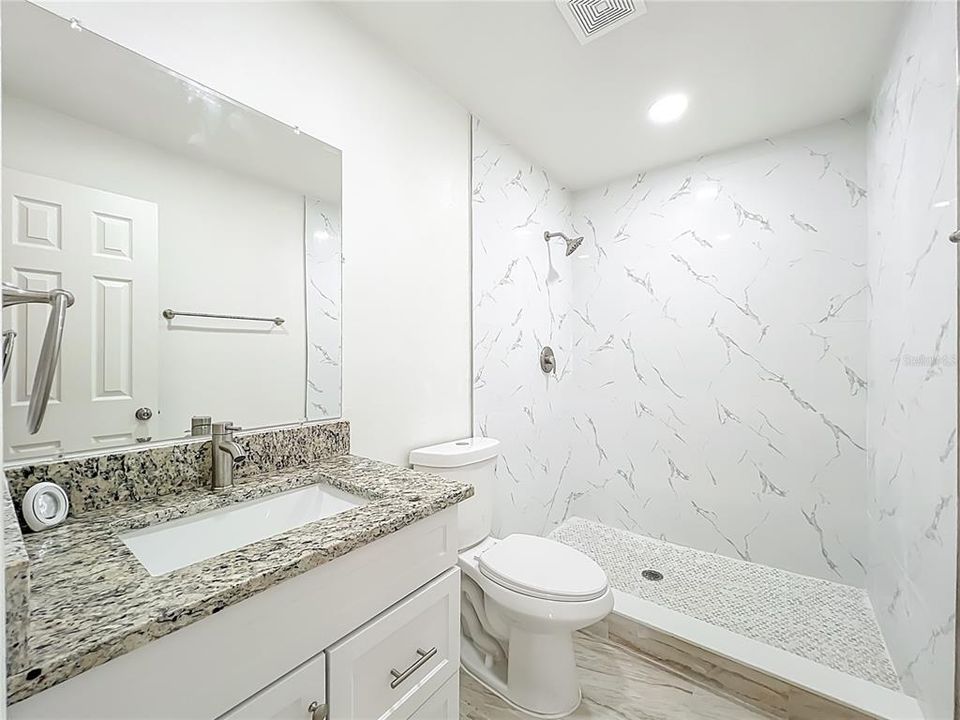 На продажу: $499,900 (6 спален, 4 ванн, 2660 Квадратных фут)