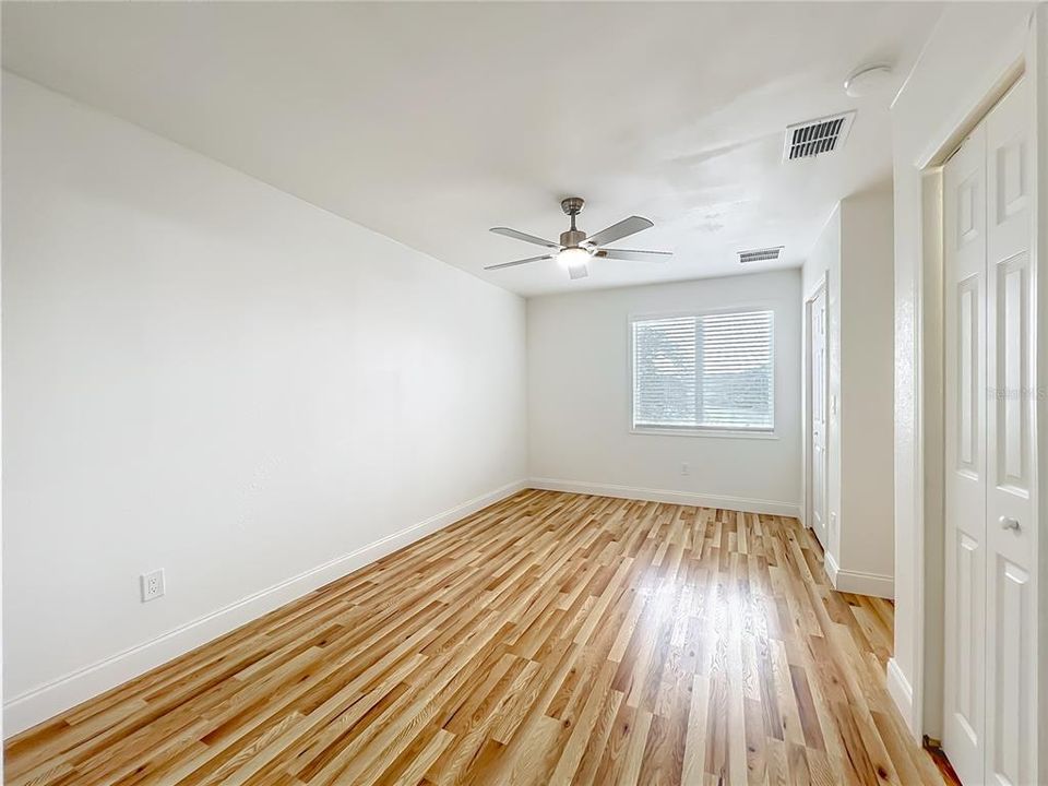 На продажу: $499,900 (6 спален, 4 ванн, 2660 Квадратных фут)