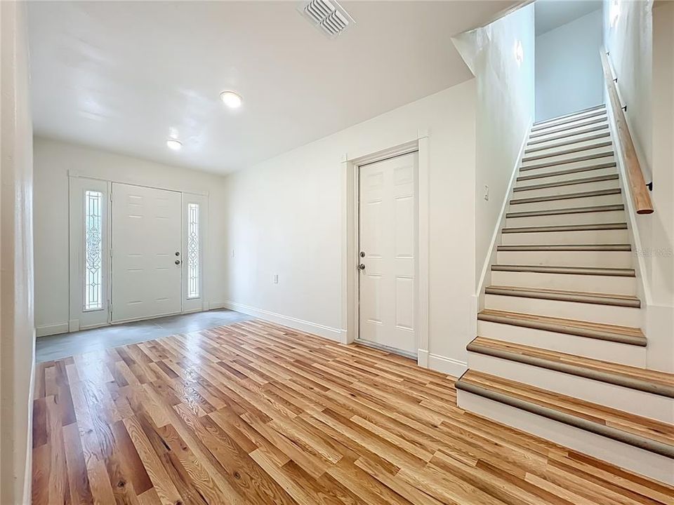 На продажу: $499,900 (6 спален, 4 ванн, 2660 Квадратных фут)