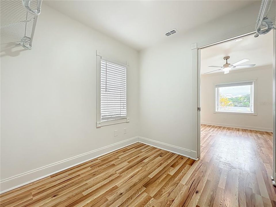 На продажу: $499,900 (6 спален, 4 ванн, 2660 Квадратных фут)