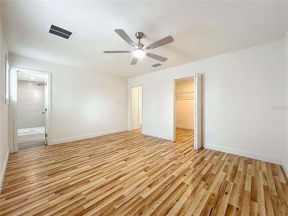 На продажу: $499,900 (6 спален, 4 ванн, 2660 Квадратных фут)