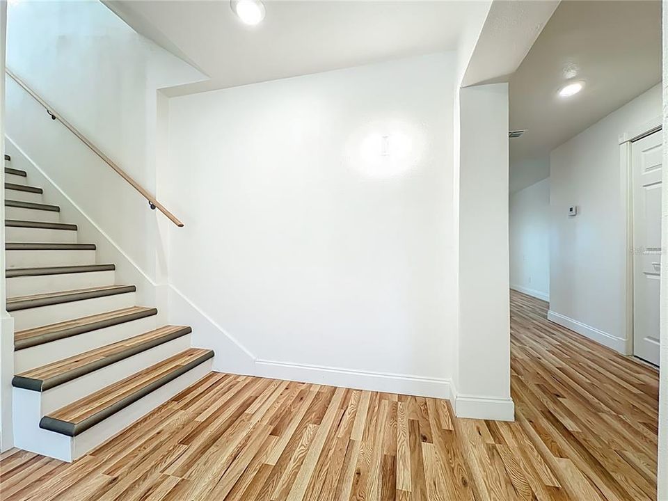 На продажу: $499,900 (6 спален, 4 ванн, 2660 Квадратных фут)