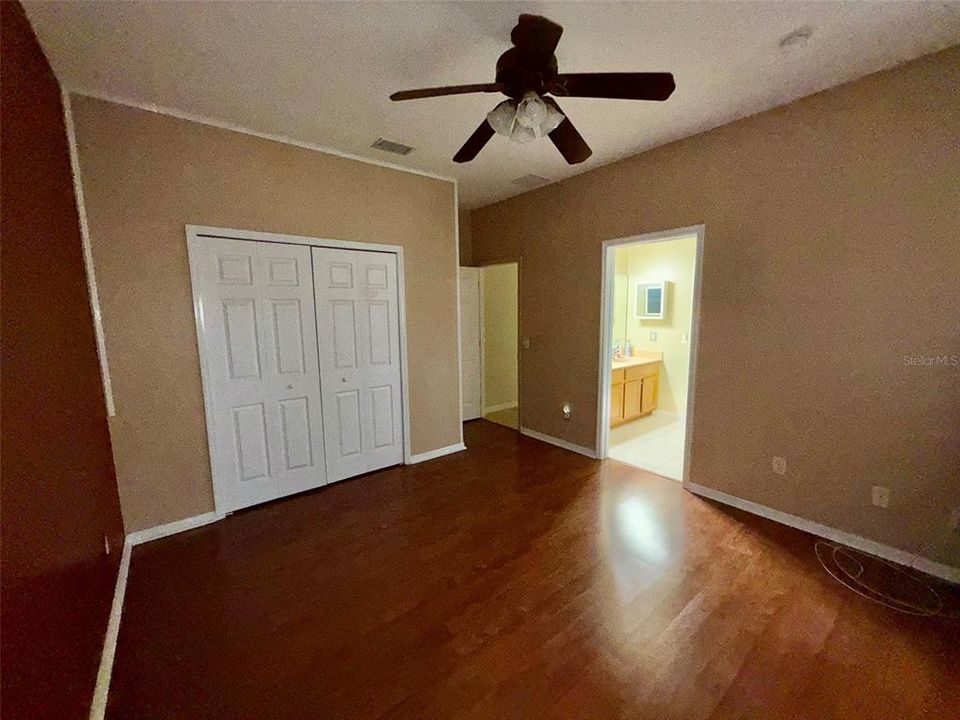 В аренду: $2,400 (4 спален, 3 ванн, 3430 Квадратных фут)