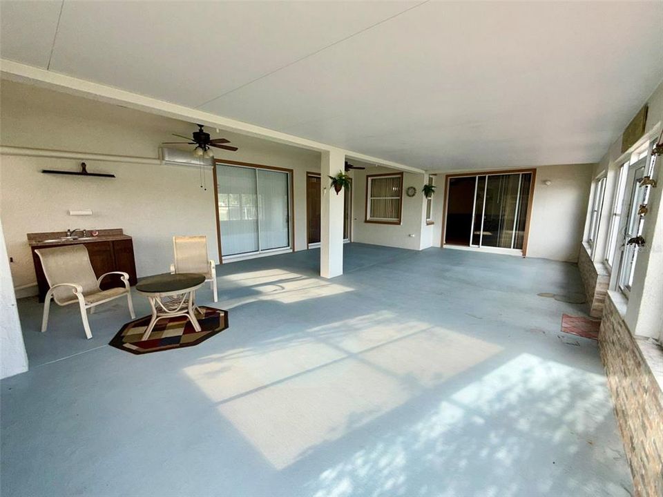 В аренду: $2,400 (4 спален, 3 ванн, 3430 Квадратных фут)