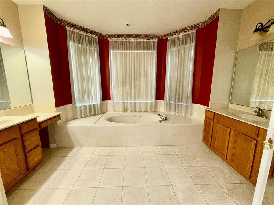 В аренду: $2,400 (4 спален, 3 ванн, 3430 Квадратных фут)