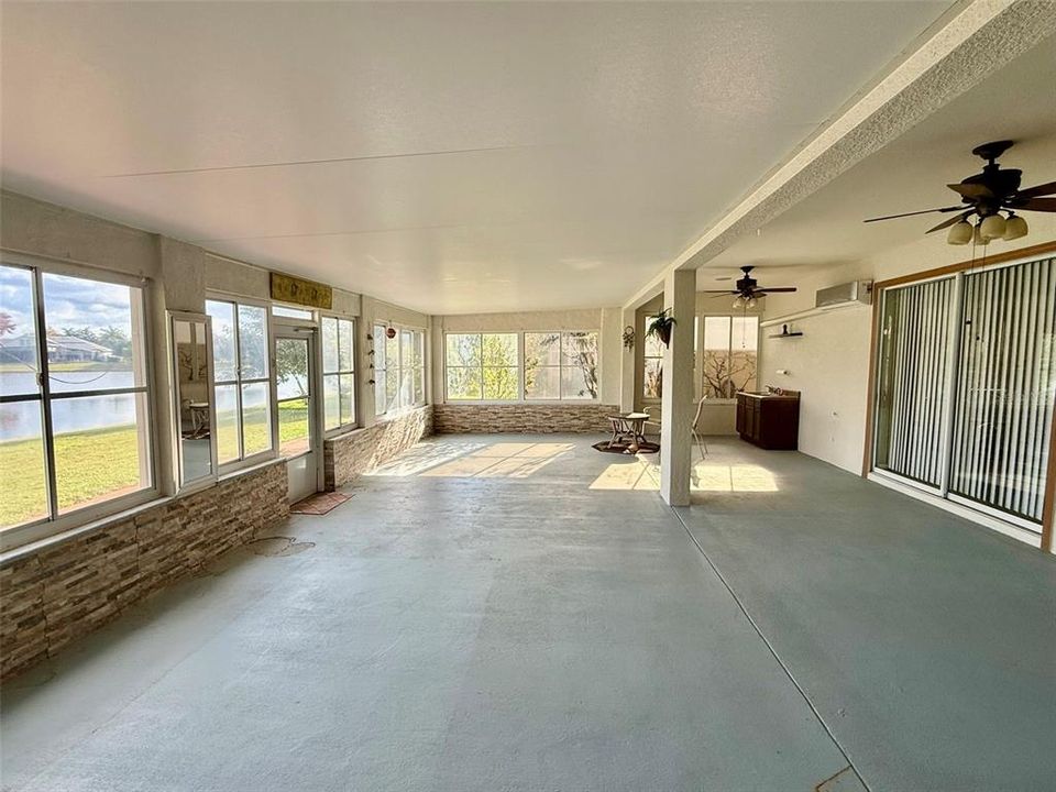 В аренду: $2,400 (4 спален, 3 ванн, 3430 Квадратных фут)