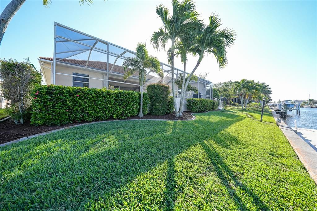 待售: $1,100,000 (3 贝兹, 2 浴室, 2114 平方英尺)