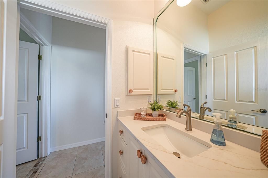 待售: $1,100,000 (3 贝兹, 2 浴室, 2114 平方英尺)