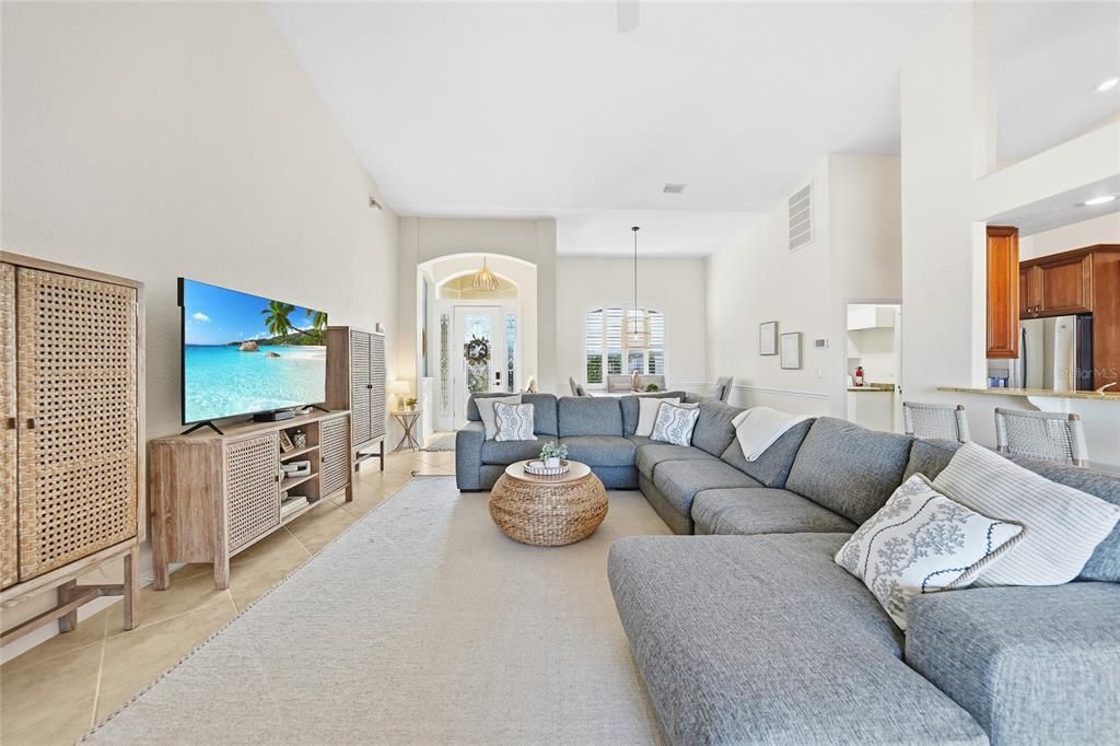 待售: $1,100,000 (3 贝兹, 2 浴室, 2114 平方英尺)