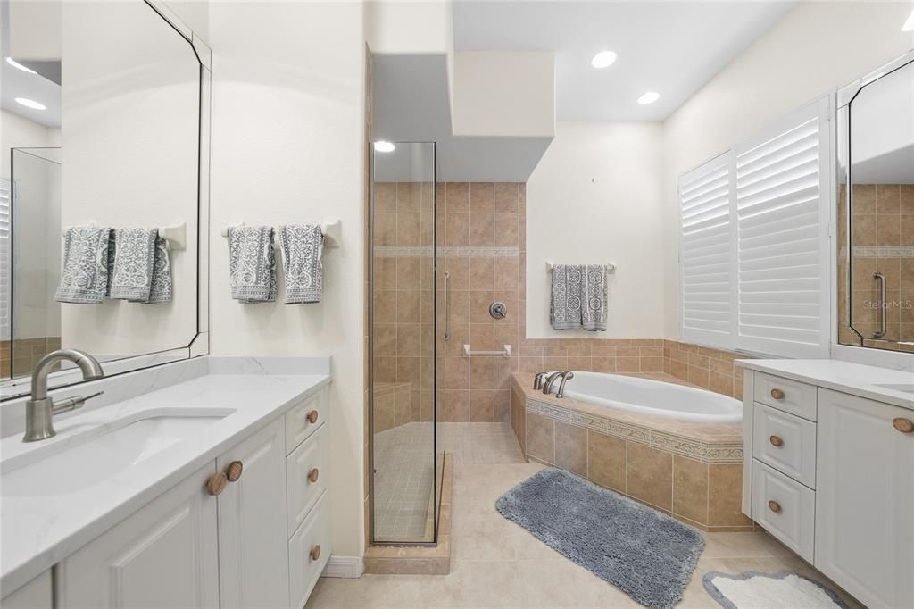 待售: $1,100,000 (3 贝兹, 2 浴室, 2114 平方英尺)