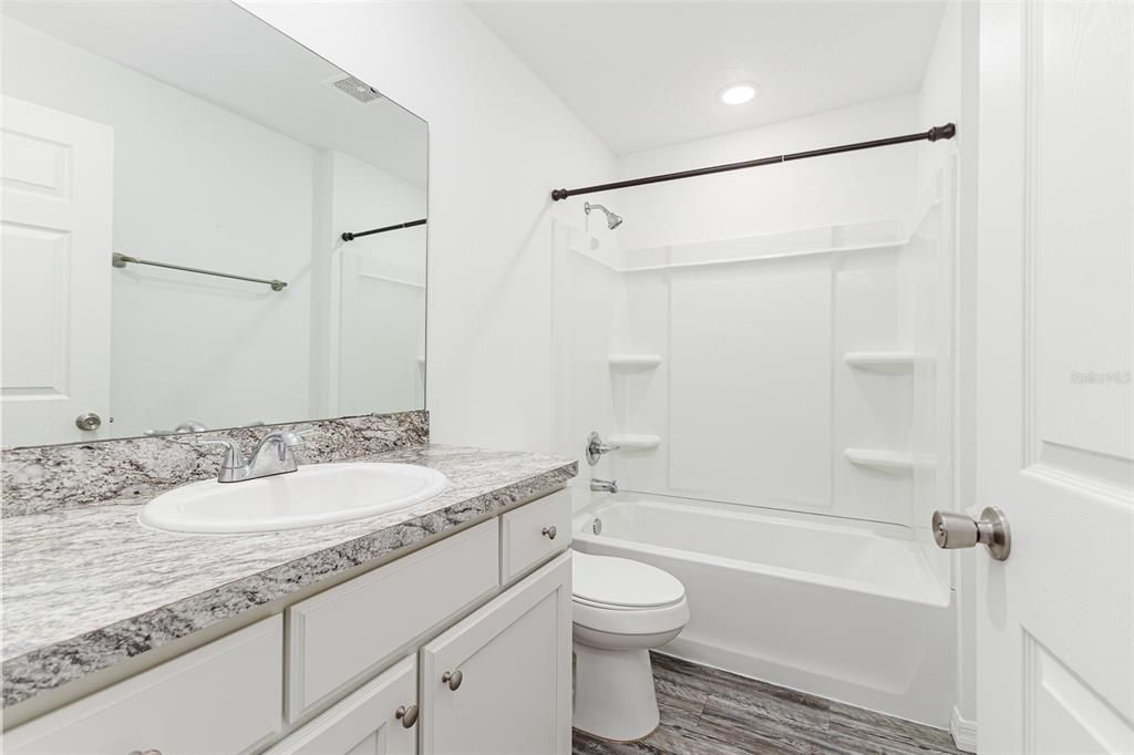 En Venta: $359,900 (3 camas, 2 baños, 1513 Pies cuadrados)