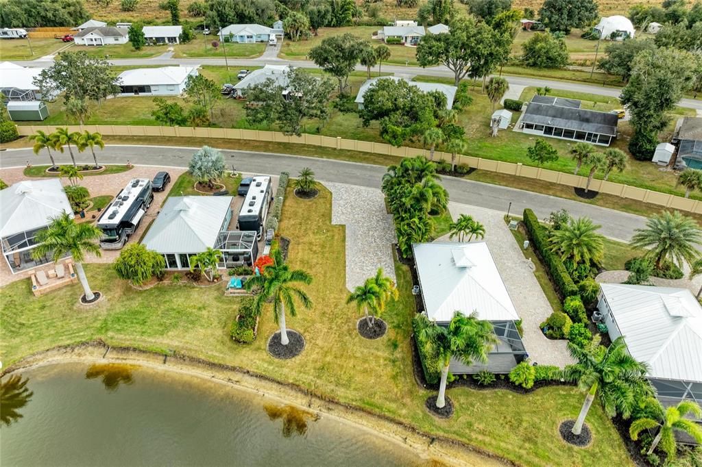 待售: $165,000 (0.13 acres)