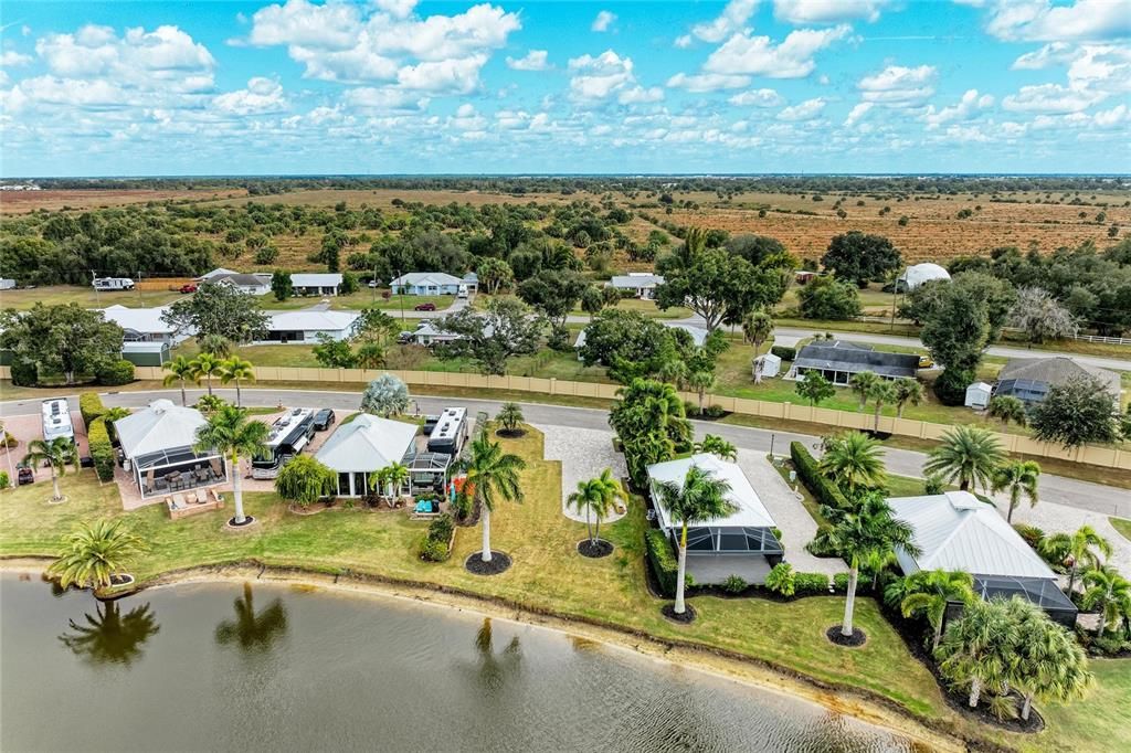 待售: $165,000 (0.13 acres)