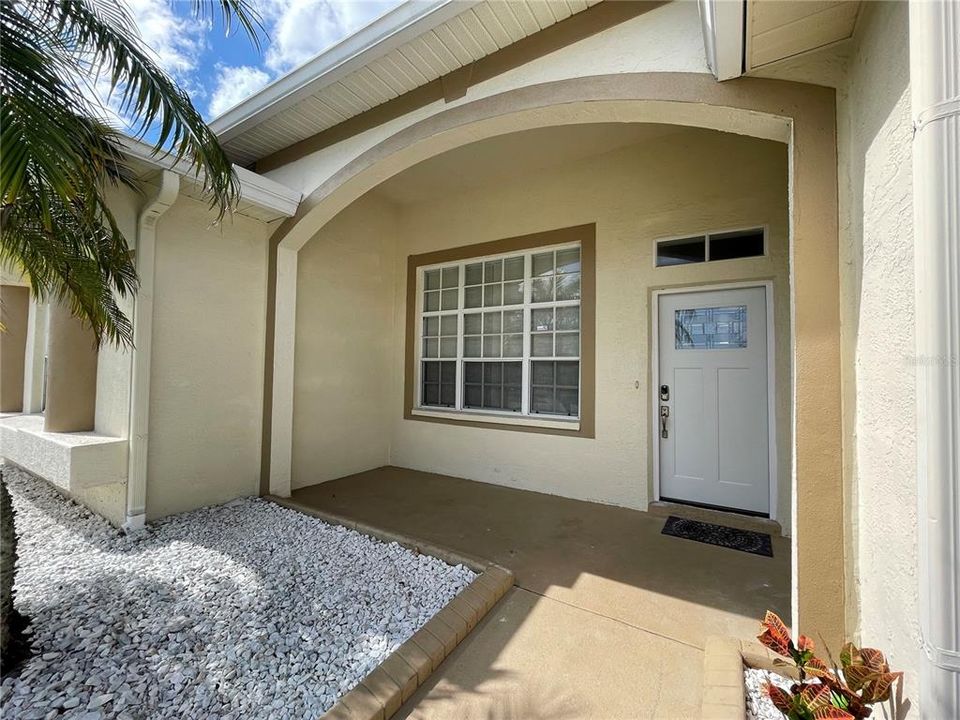 For Rent: $3,000 (3 beds, 2 baths, 2066 Square Feet)