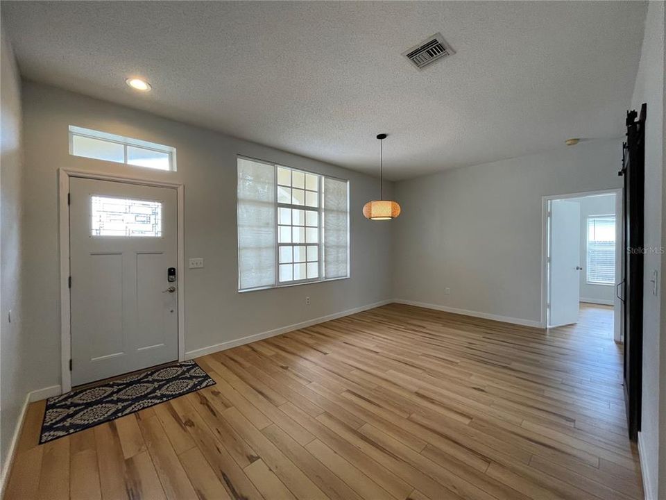 For Rent: $3,000 (3 beds, 2 baths, 2066 Square Feet)