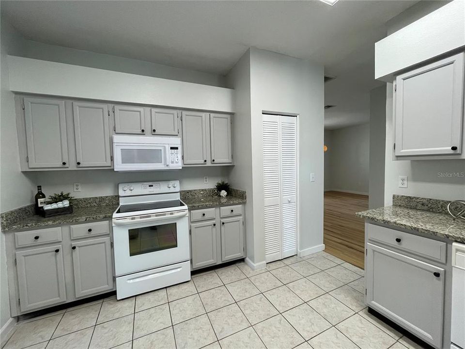 For Rent: $3,000 (3 beds, 2 baths, 2066 Square Feet)