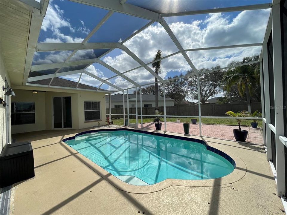 For Rent: $3,000 (3 beds, 2 baths, 2066 Square Feet)