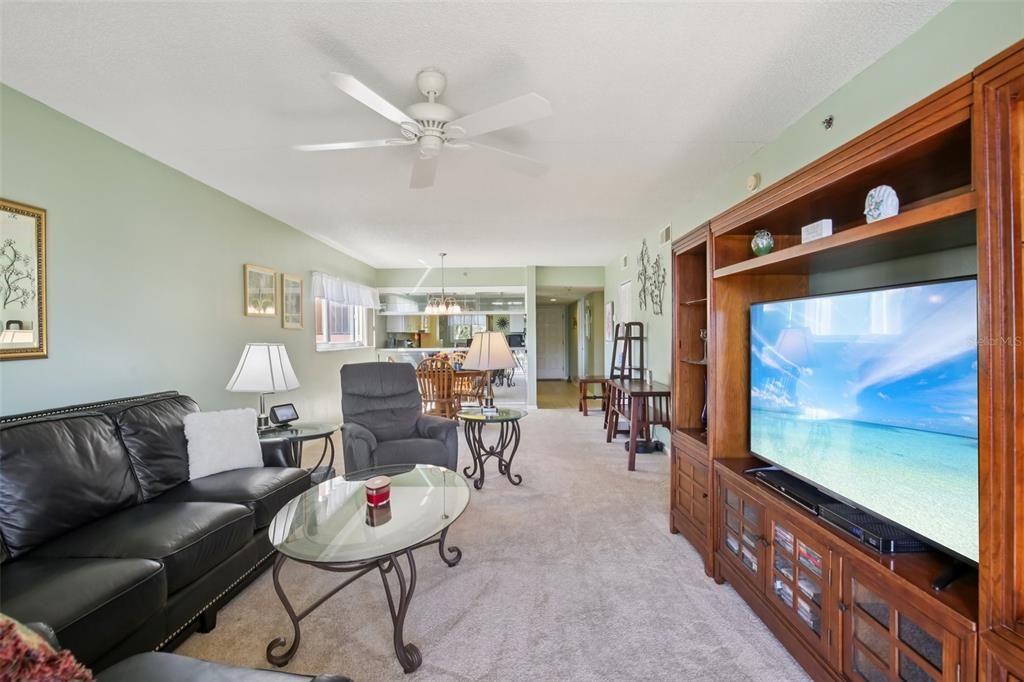 En Venta: $249,000 (2 camas, 2 baños, 1185 Pies cuadrados)