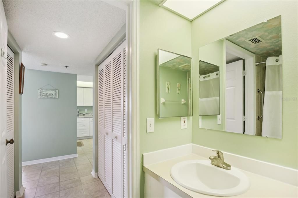 En Venta: $249,000 (2 camas, 2 baños, 1185 Pies cuadrados)