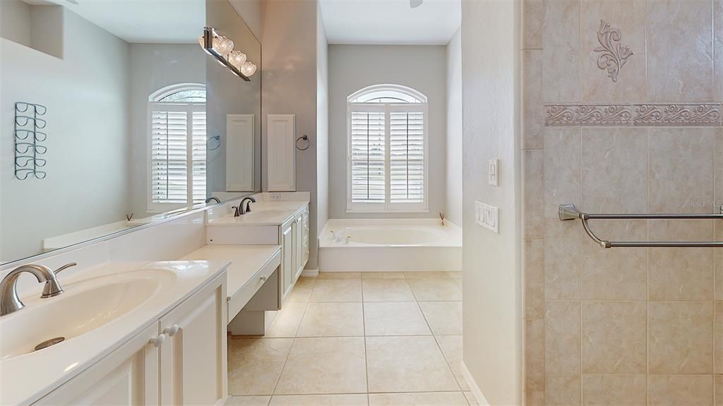 На продажу: $799,000 (3 спален, 2 ванн, 2315 Квадратных фут)