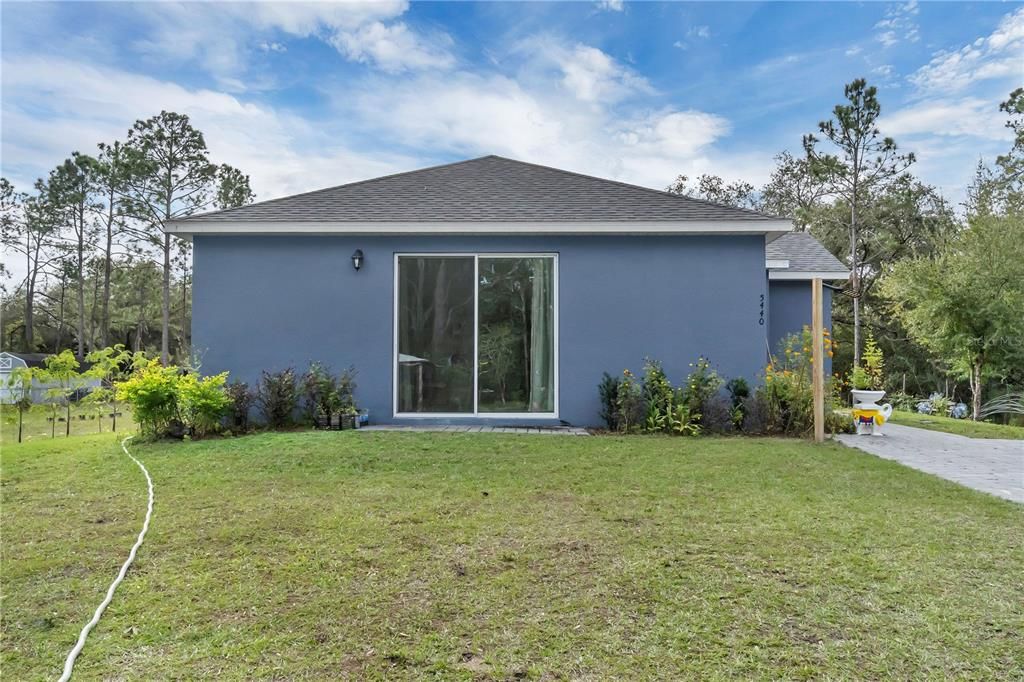 На продажу: $440,000 (2 спален, 1 ванн, 1082 Квадратных фут)