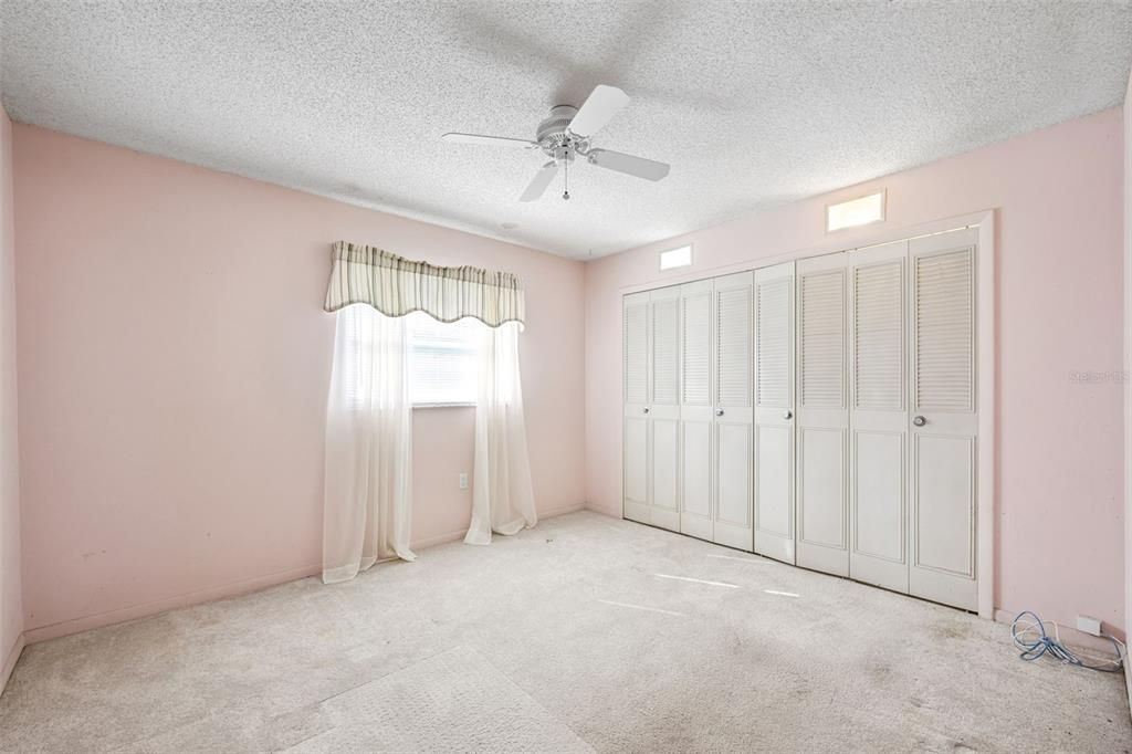 For Sale: $410,000 (3 beds, 2 baths, 1678 Square Feet)