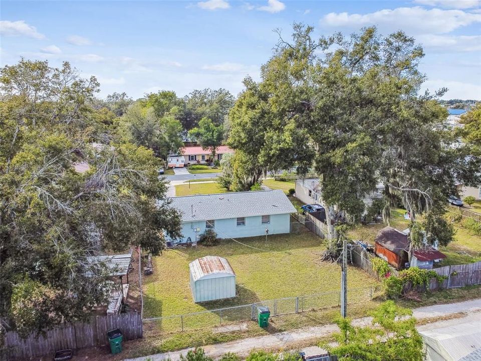 For Sale: $159,900 (2 beds, 1 baths, 1085 Square Feet)